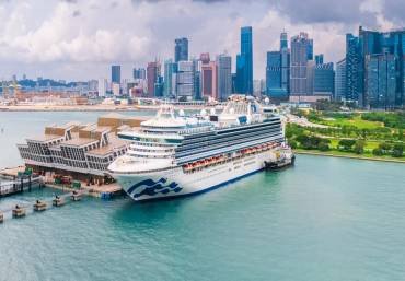 Singapore with Genting Cruise